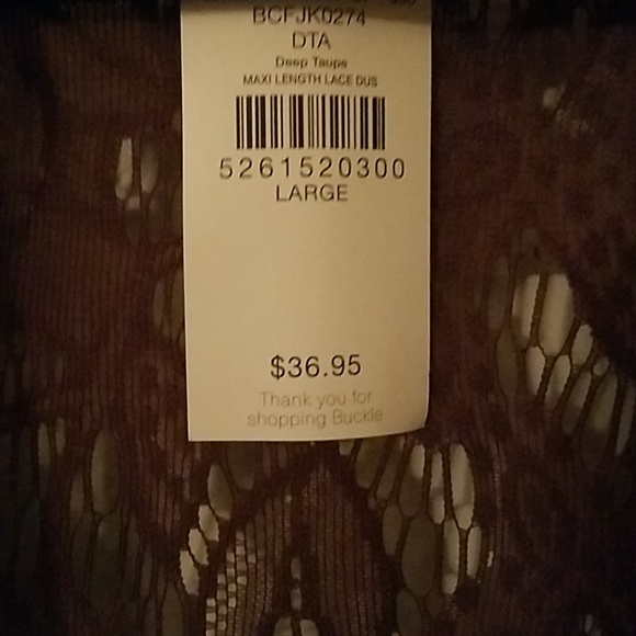 Lace duster - Picture 3 of 3